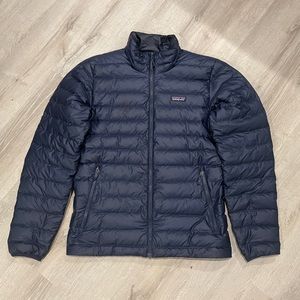 NWT Patagonia Down Sweater Men’s Small in Navy